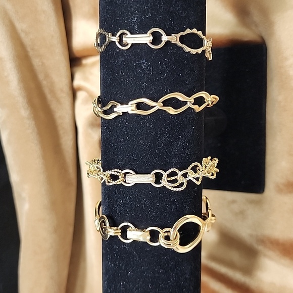 4 Gold Tone Bracelets 7" - Picture 2 of 3